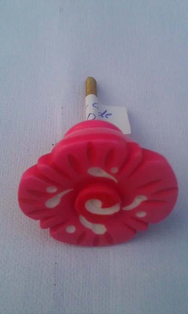 Venta caliente de cerámica perillas/al por mayor de colores decorativos