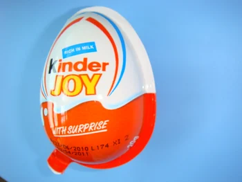 kinder bueno egg surprise