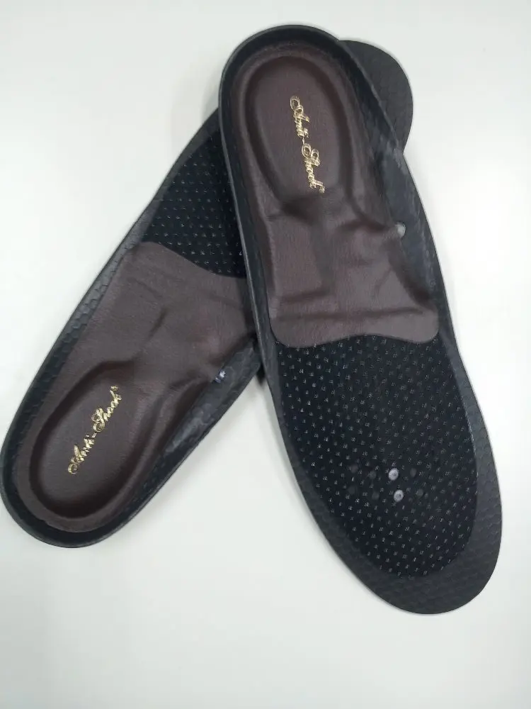 shoes with air pump