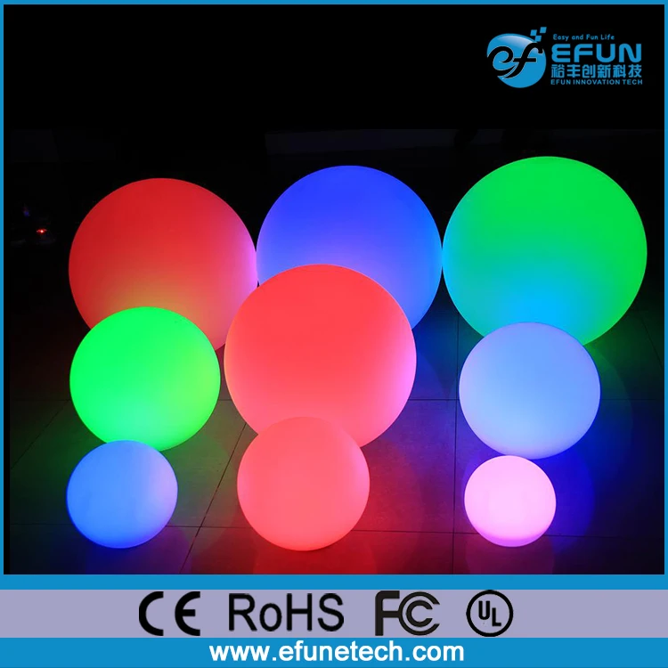 En Plastique Extérieur Illuminé Led Boule De Lueur Imperméable Led à Piles Boules Légères De Noël Buy Boules De Lumière De Noël à Pilesboule De