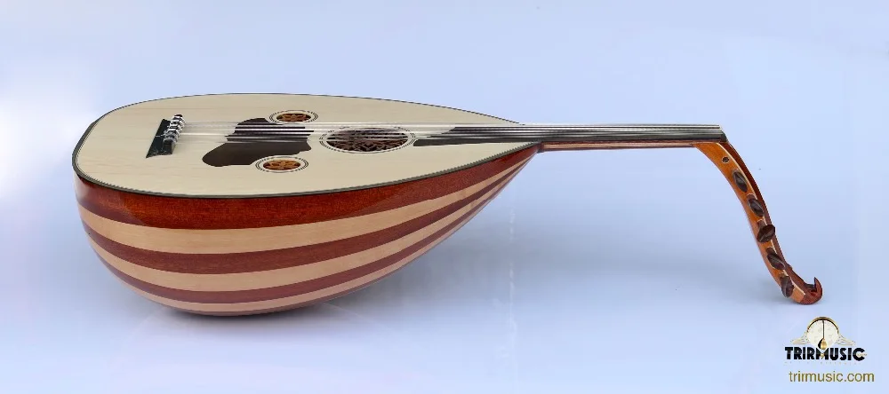 turkish stringed instrument