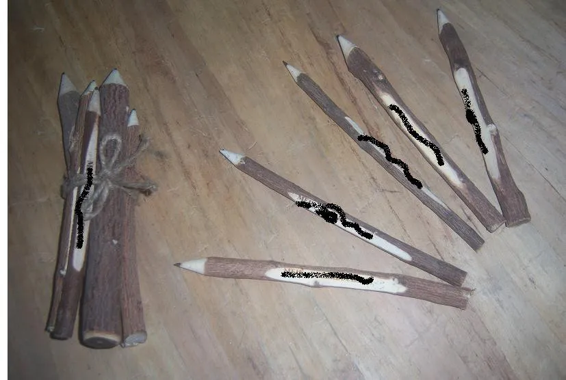 Custom Made Recycled Wooden Pencils With Logo Engraving For Promotions