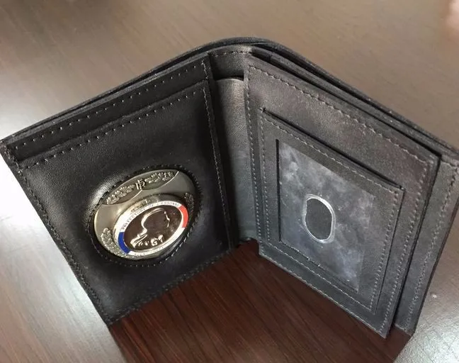 badge holder wellet 12.jpg