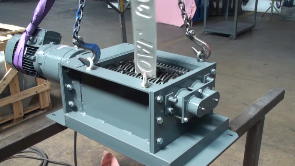 Two Shaft Shredder M250 / Industrial Shredder For Waste Materials