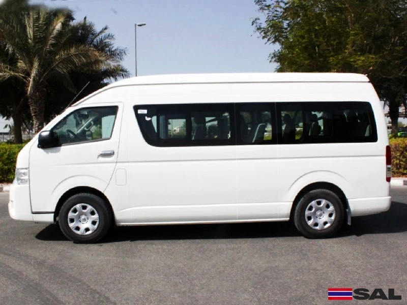 Toyota hiace 2016