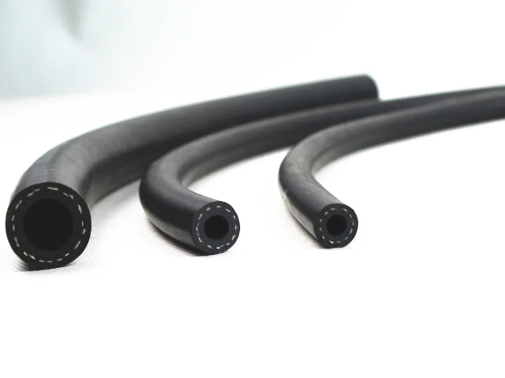 High Temperature Sae J30r7 Flexible Rubber Fuel Hose For Automotive
