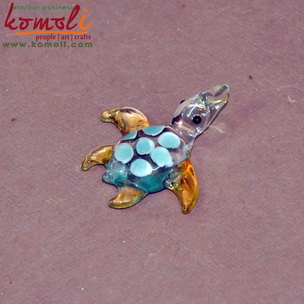 glass turtle pendant (1)