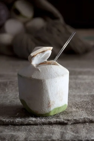 THAI FRESH YOUNG AROMA COCONUT