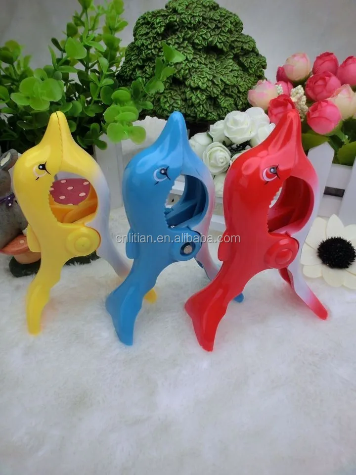Plastic Flamingo Beach Towel Clips/ Animal Beach Towel Clips - Buy