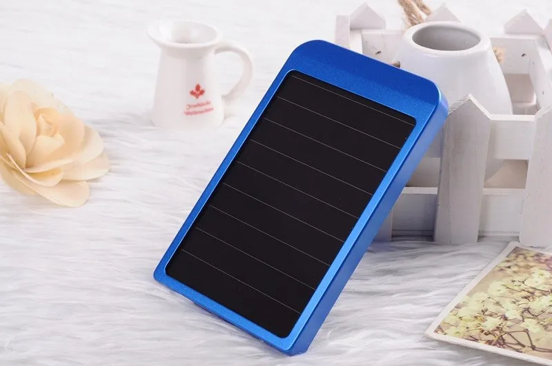 Solar mobile power 2600mAh portable solar charging treasure
