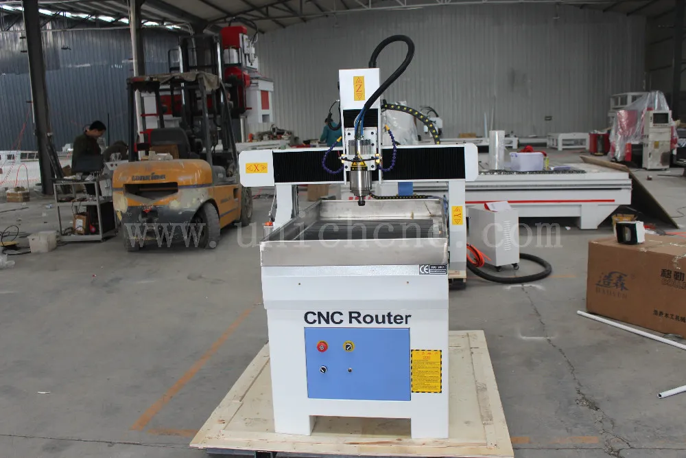 Woodworking 4 axis cnc wood carving machine