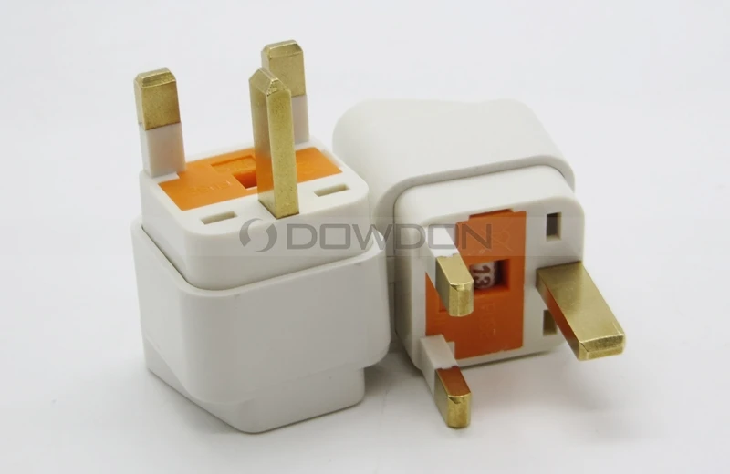 UK Type Plug With Safety Fuse Wire Power Adapter Universal Socket To 3