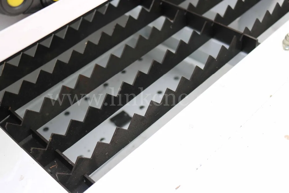 Highly cost effective cheap economic cnc plasma cutting machine / plasma cutter with huayaun power source