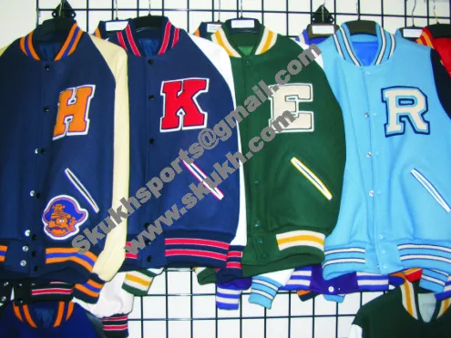 casaco universitario americano