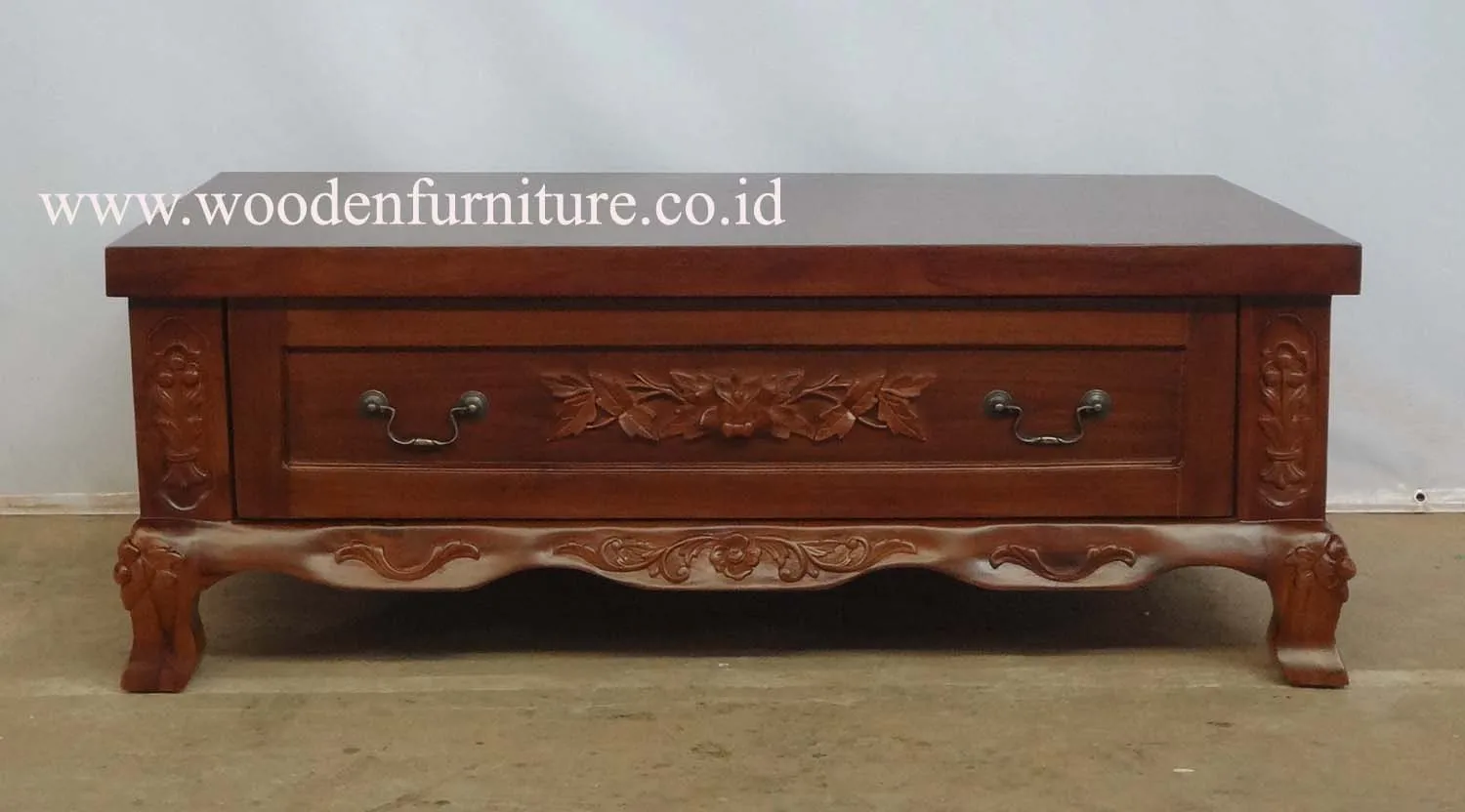 Klassieke woonkamer meubels teak gesneden salontafel antieke ...