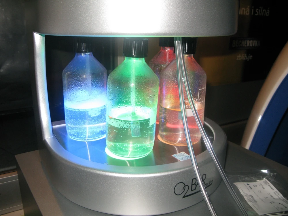 Oxygen Concentrator Portable Price Good For 2 Persons Oxygen Bar