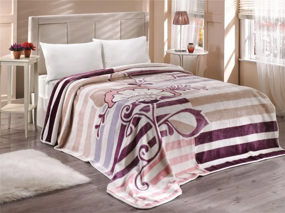 Deluxe Polyester Queen Size Bed Blanket 220x240 Cm 160x220