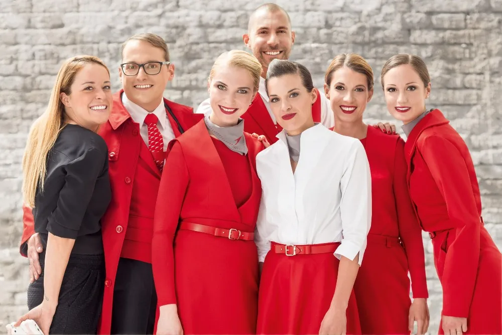 austrian-airlines-uniform-marina-hoermanseder-1.jpg