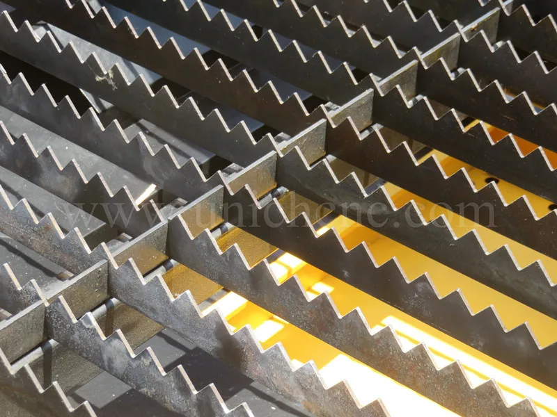 low price big working area plasma machine/cnc plasma cutting machine price