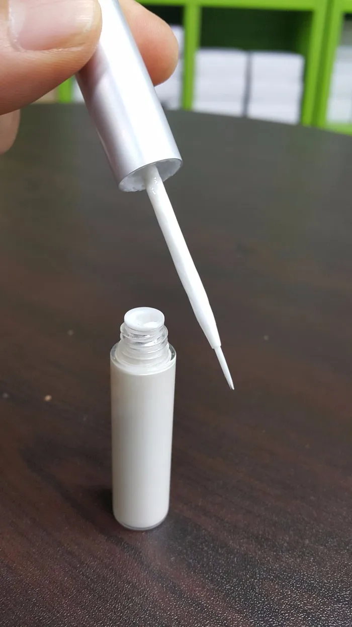 Adhesive Of Acrylate White For Strip Eyelash / Glue For False Eyelash / Latex Free Glue Made In