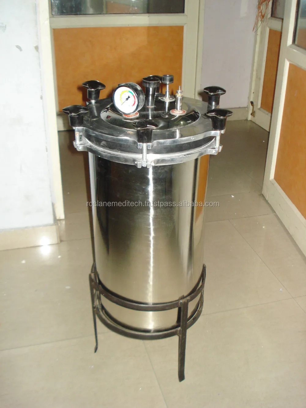 Laboratory Autoclave / Portable Autoclave / Steam Sterilizer