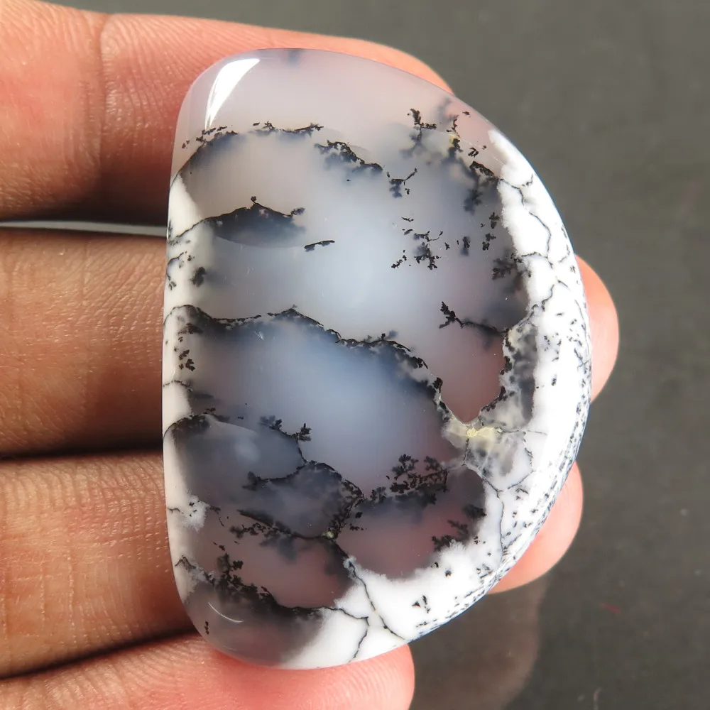 dendritic opal