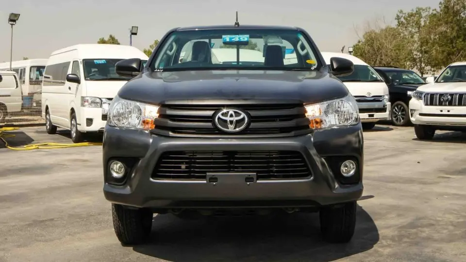 丰田hilux 4x4 皮卡柴油单驾驶室 2.