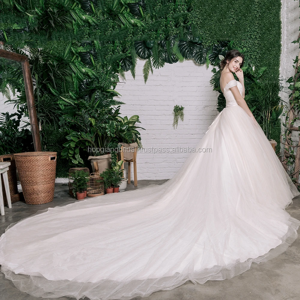 Newest Design For Pleated Bodice Bridal Wedding Dress Cathedral