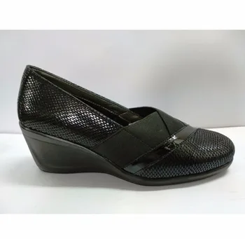 black low wedge shoes