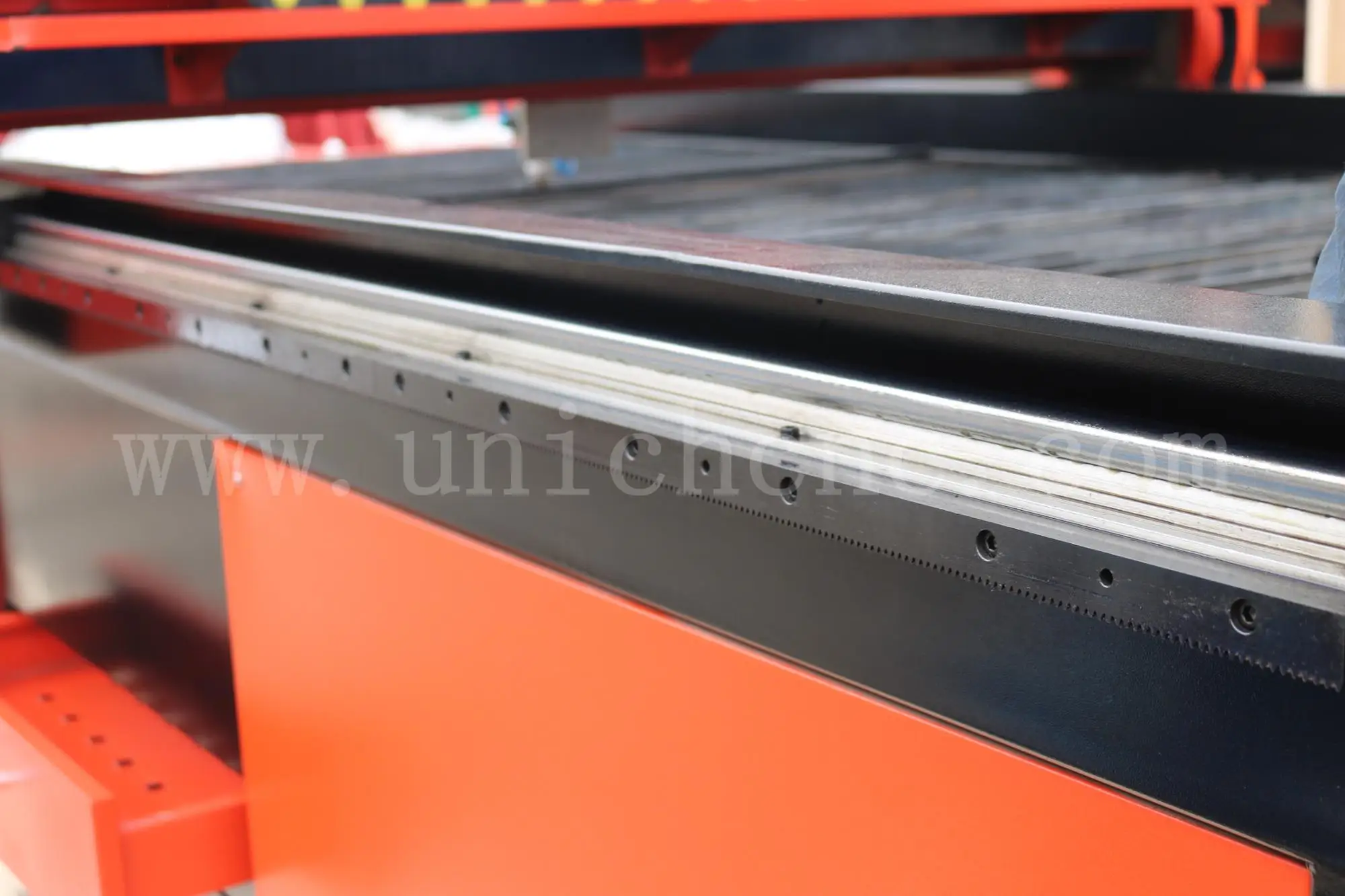 Efficient cnc plasma iron cutting machine