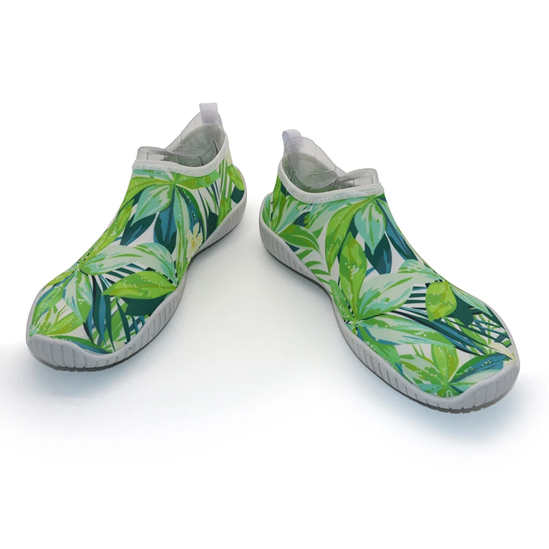 kids scuba shoes