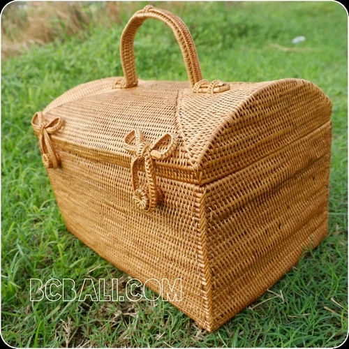 Bali Ethnic Travel Bag Handmade From Rattan Ata Grass Hand Woven Buy Rattan Travel Handbags Hand Woven Straw Handbags Travel Bags Rattan Hand Woven Product On Alibaba Com