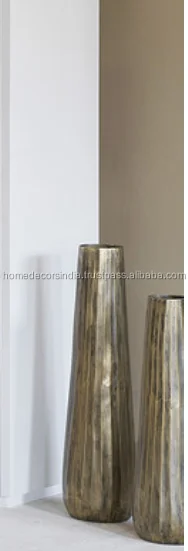 Bronze Metal Vases5.png