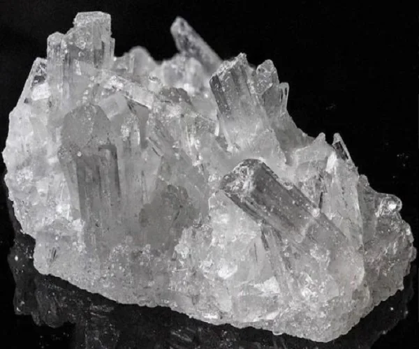 Crystals isolate slowed reverb. CBD Кристаллы. Кристаллы CBD фото. Кристаллический кислород.
