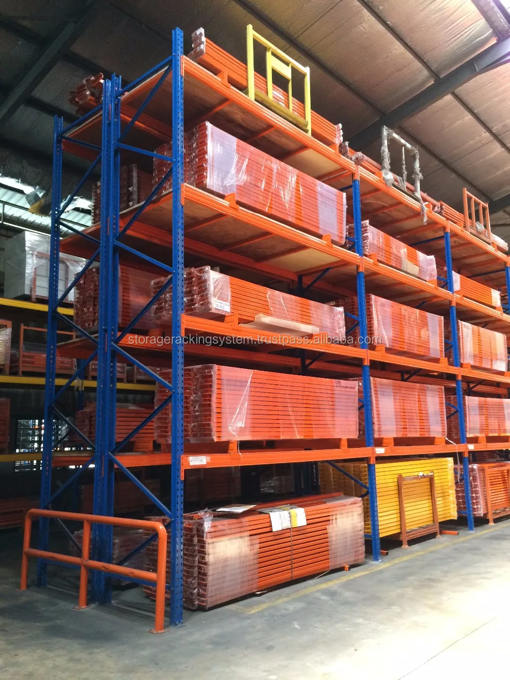 Strong & Durable Metal Pallet Rack Warehouse Racking System Selective