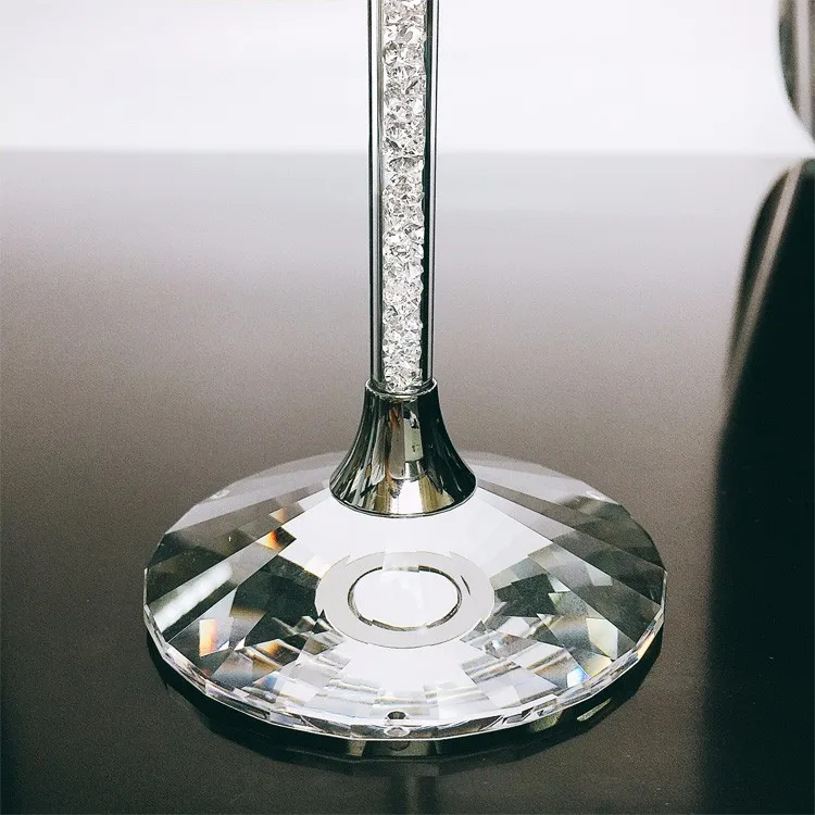 光滑的玻璃边缘