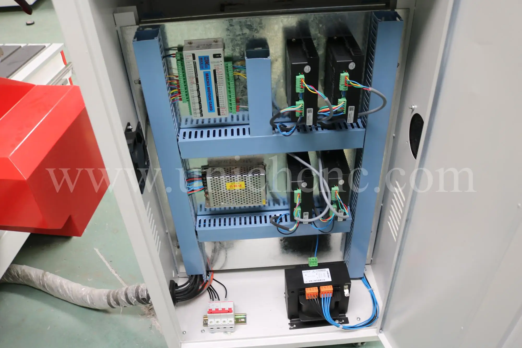 smart and strong enough cnc router cutting machine