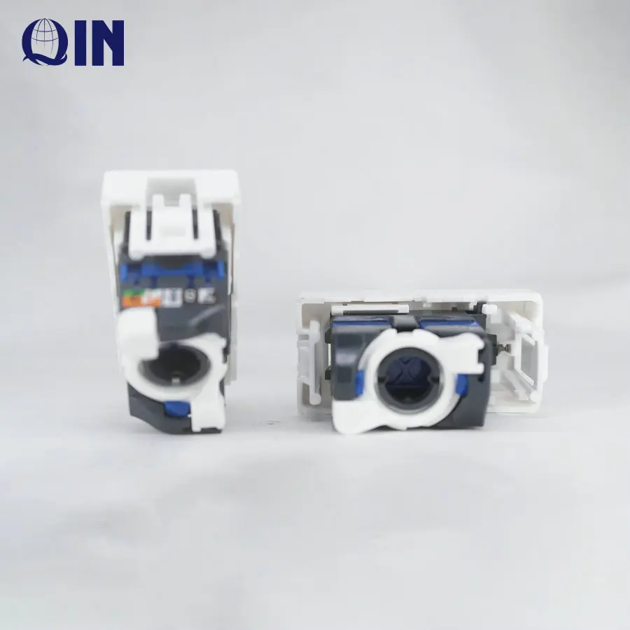 Legrand 76561 0055.jpg