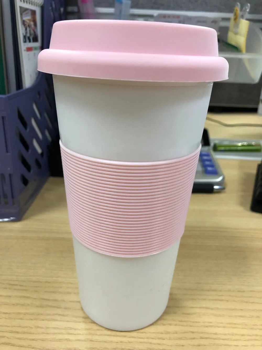 Wholesale 16oz Reusable Plastic Travel Coffee Mug With Lid Custom Cup