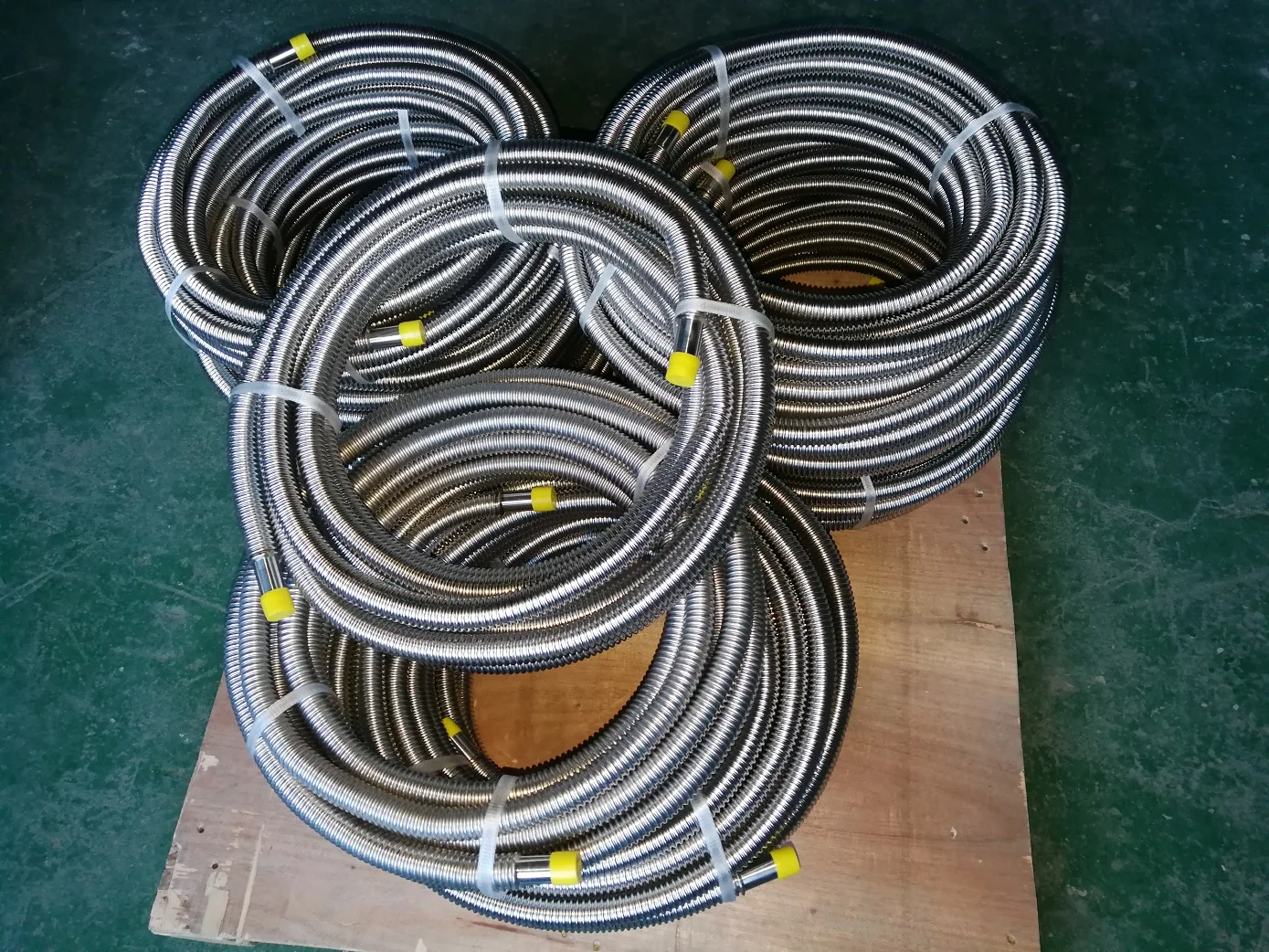 Dn25 Sus316l Flexible Corrugated Stainless Steel Coil Tube Water Tank