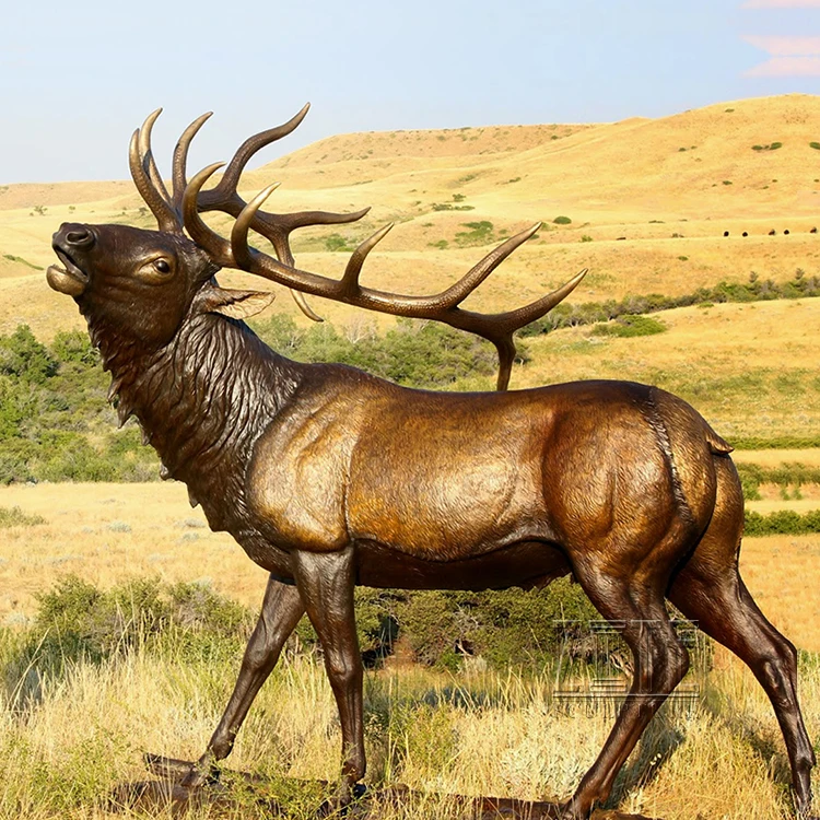 Железный олень. Садовая  фигура оленя в натуральную величину. Фигурка бронзового оленя. Скульптура лося в бронзе.