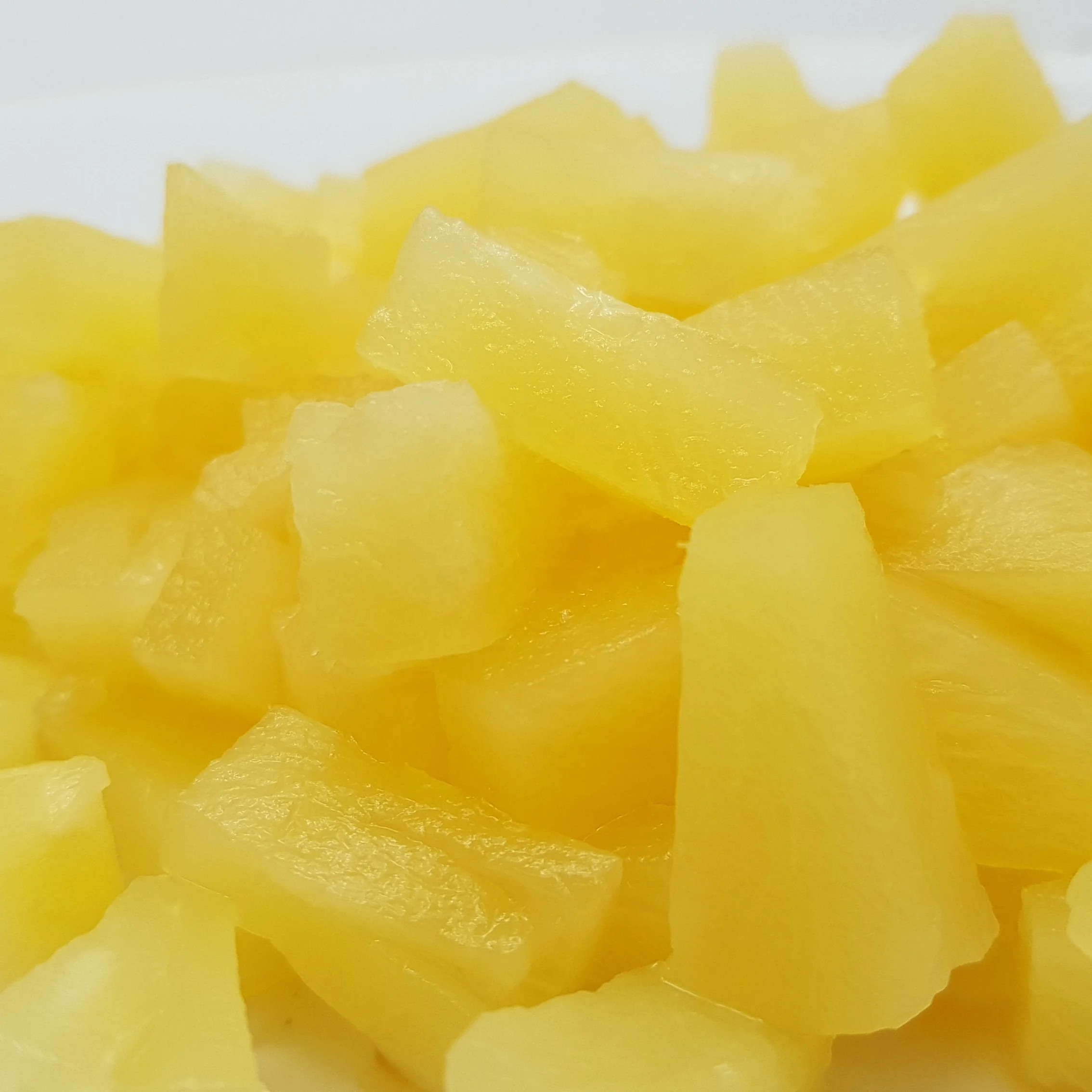 
Thailand pineapple TIDBIT pieces 1/16 CUT in light syrup 108oz 
