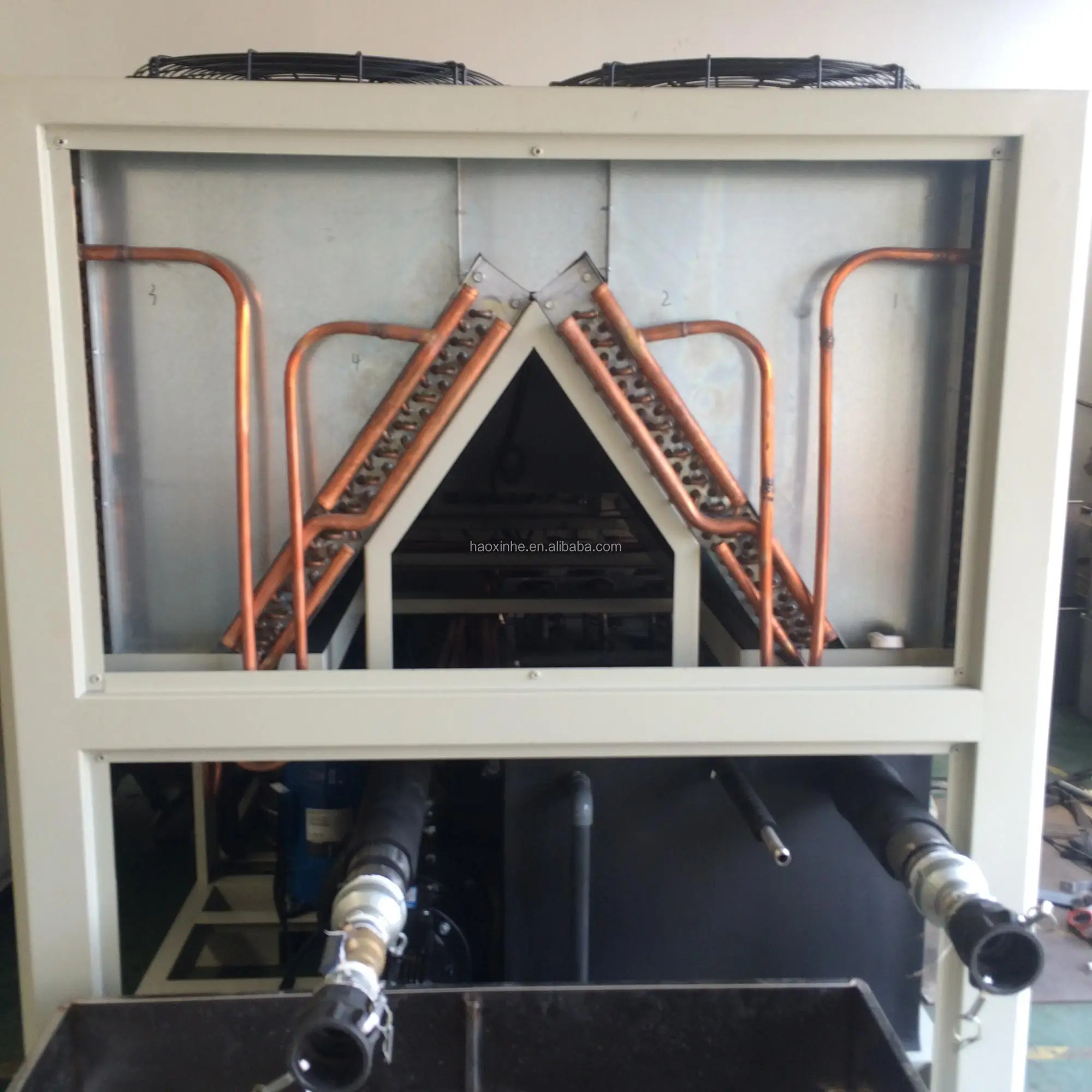 Теплообменник для системы охлаждения воздуха для охлаждения. Охлаждение холодной водой. Охлаждение холодной водой. Охладитель из вентилятора. Принцип действия воздухоохладителя.