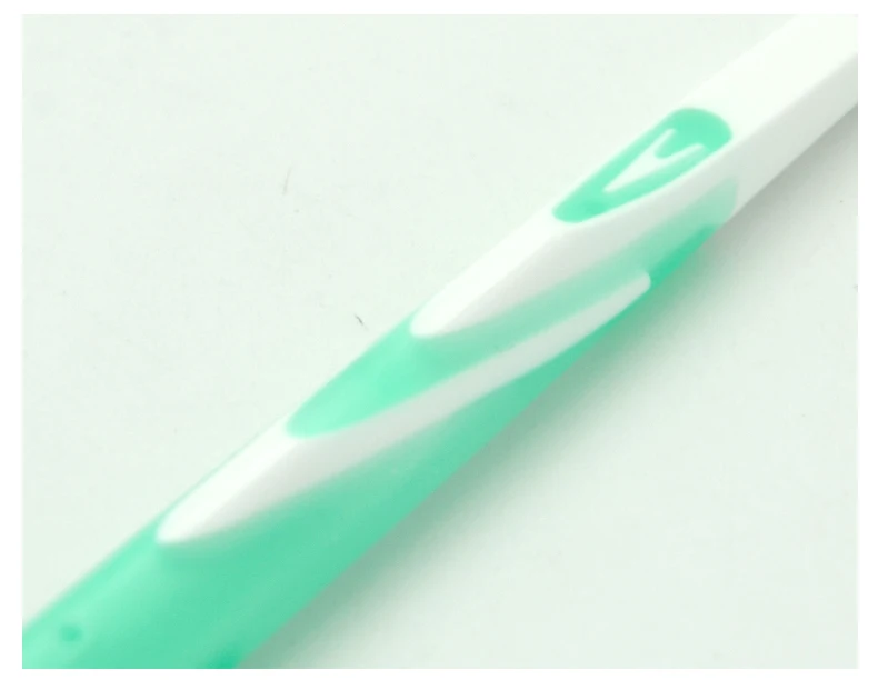 BANNER 2pcs set Adult Manual Toothbrush with Nylon Medium Bristles