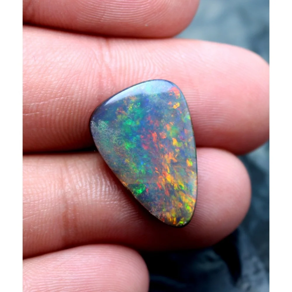 Rare Naturale Multi Colorato Fire Australiano Opal Doppietto Forma di Pera Cabochon