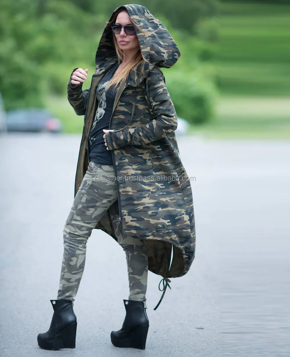 camo sweatsuit womens