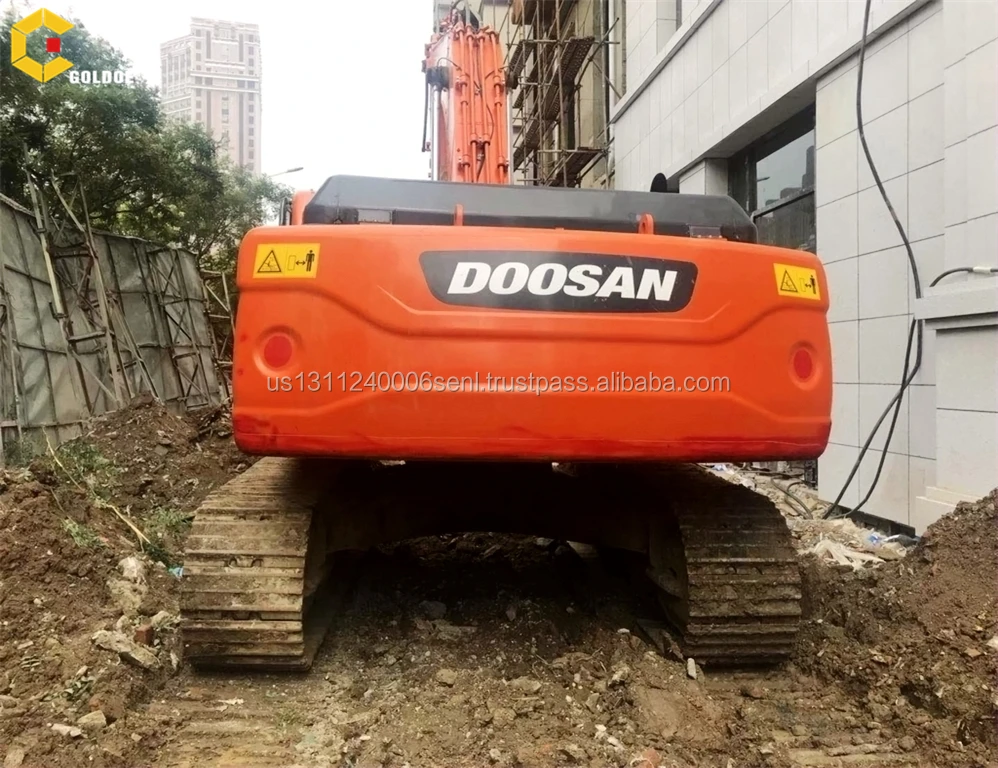 DOOSAN DX300LC 03.jpg