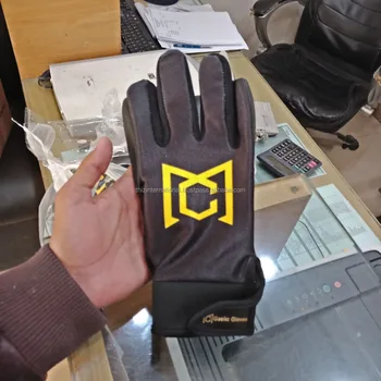 fingerless football gloves
