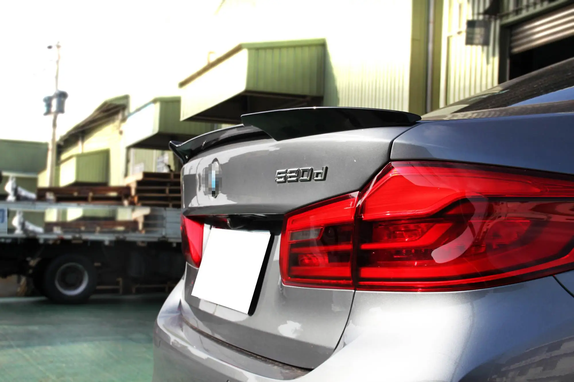 Gloss Black M4 Style Rear Trunk Spoiler For BMW F10 Saloon 2010-17 – V Style
