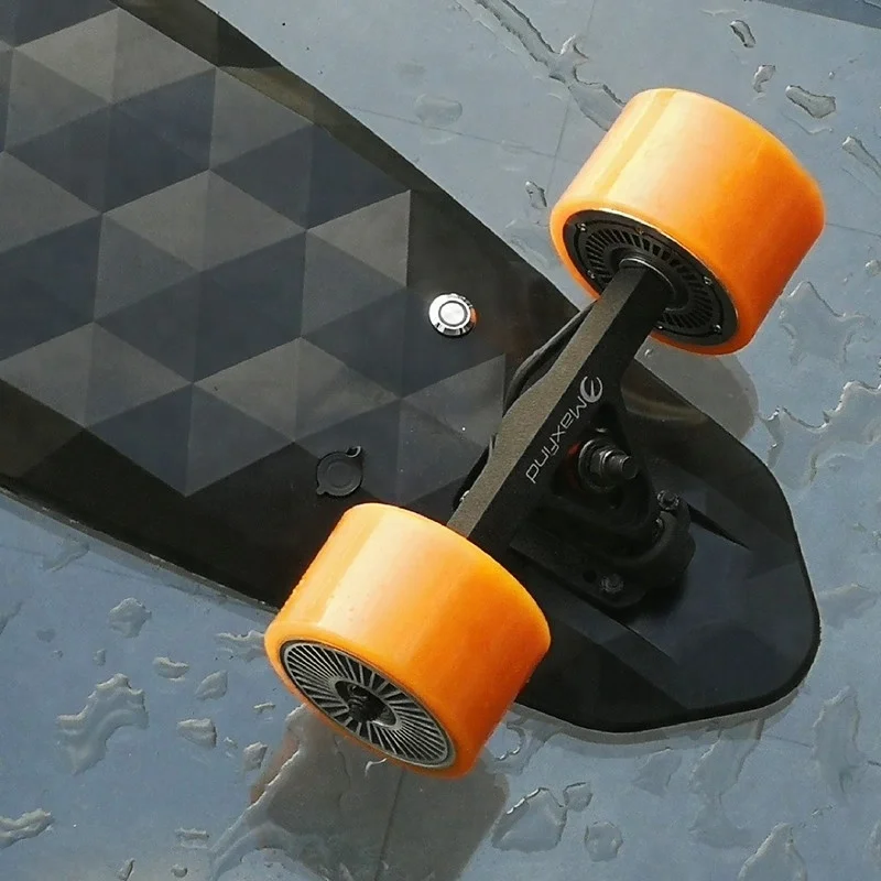 maxfind max2 遥控直流双电机电动滑板 boosted 板